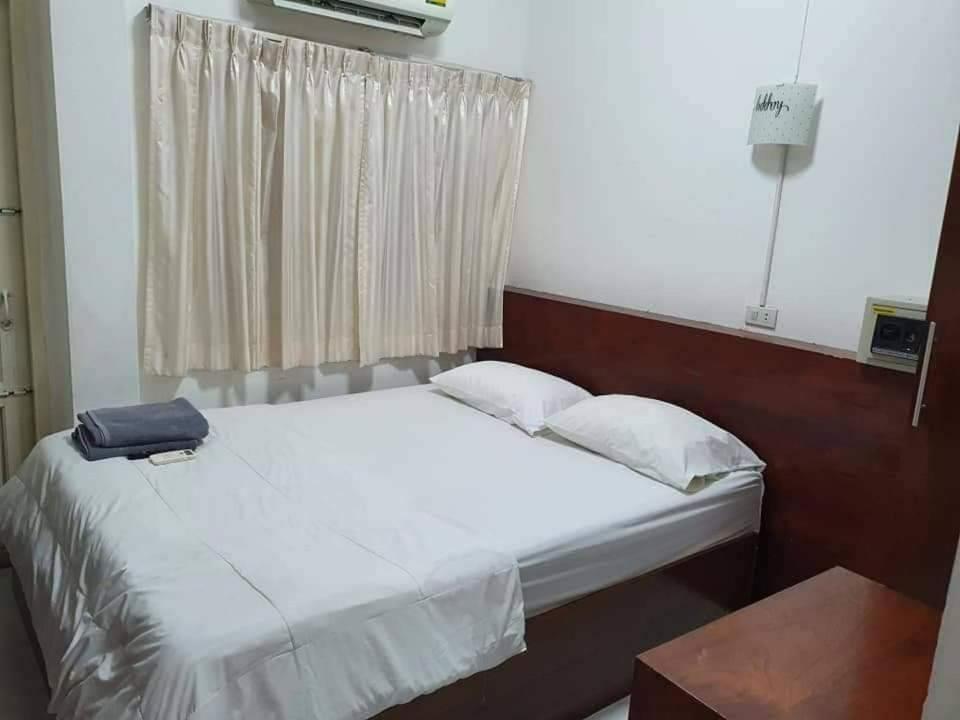 Hotel Big Moose Pattaya Exterior foto